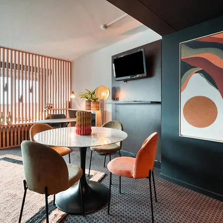 Hotel apartamentowy Cowool