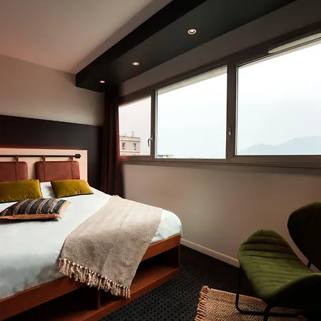 Cowool Apartahotel 3*