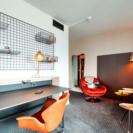 Cowool Apartahotel 3*