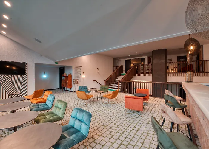 Cowool Apartahotel 3*