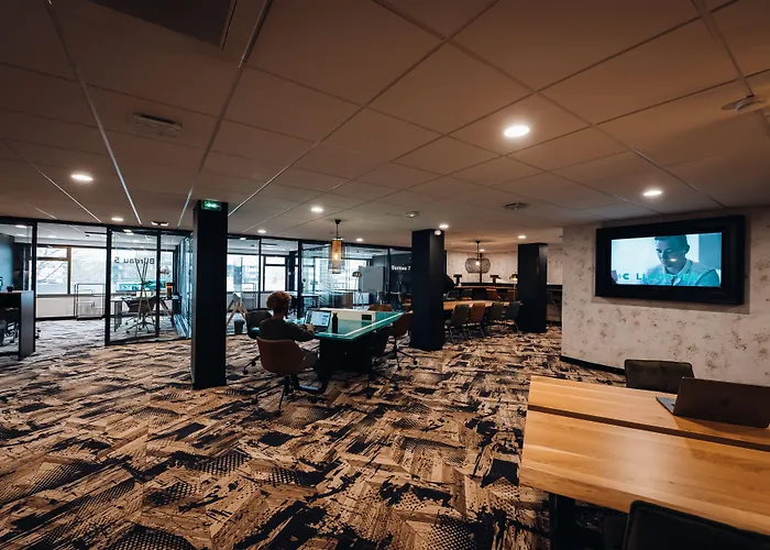 Cowool 公寓式酒店 3*